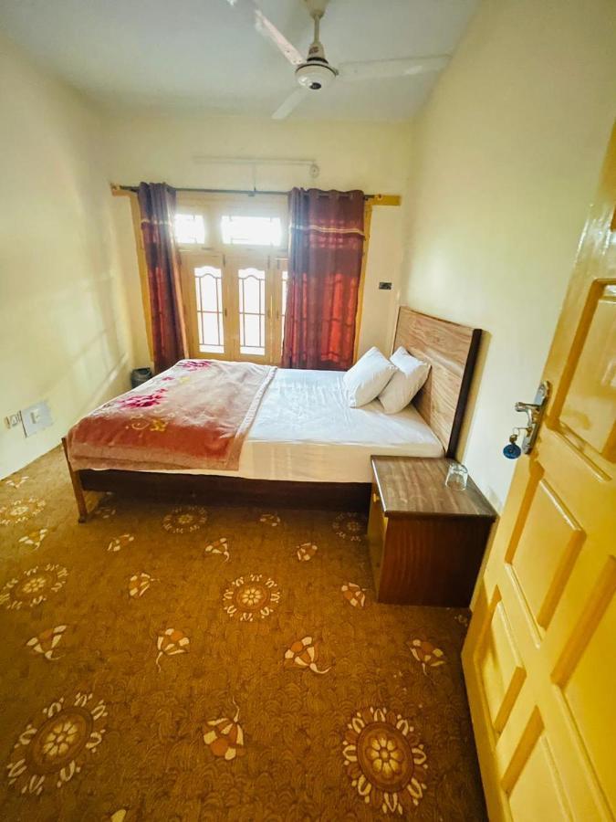 Laal Haveli Hotel Skardu Ngoại thất bức ảnh
